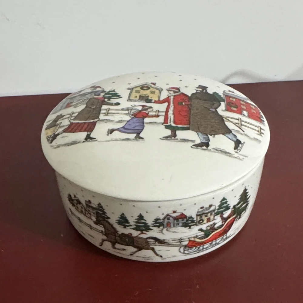 Studio round ceramic